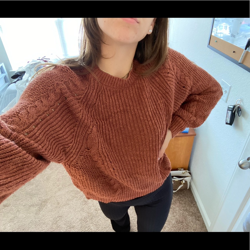 American Eagle Sweater